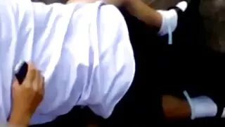 A apucat parul unei MILF si fututa fix in pizda fete de 18 ani goale